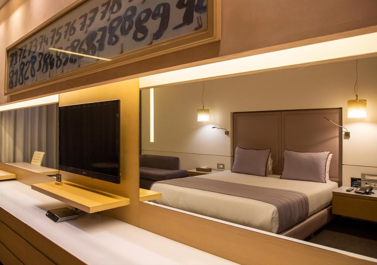 Saifi Suites Hotel Beiroet Buitenkant foto