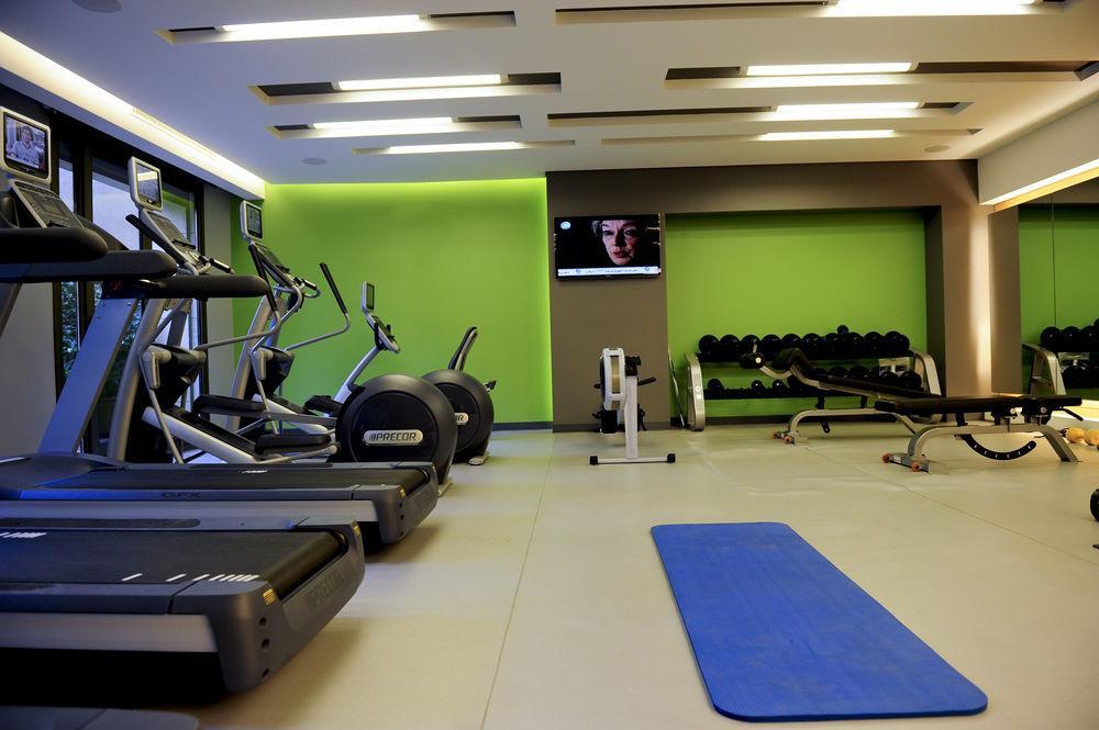 Saifi Suites Hotel Beiroet Buitenkant foto